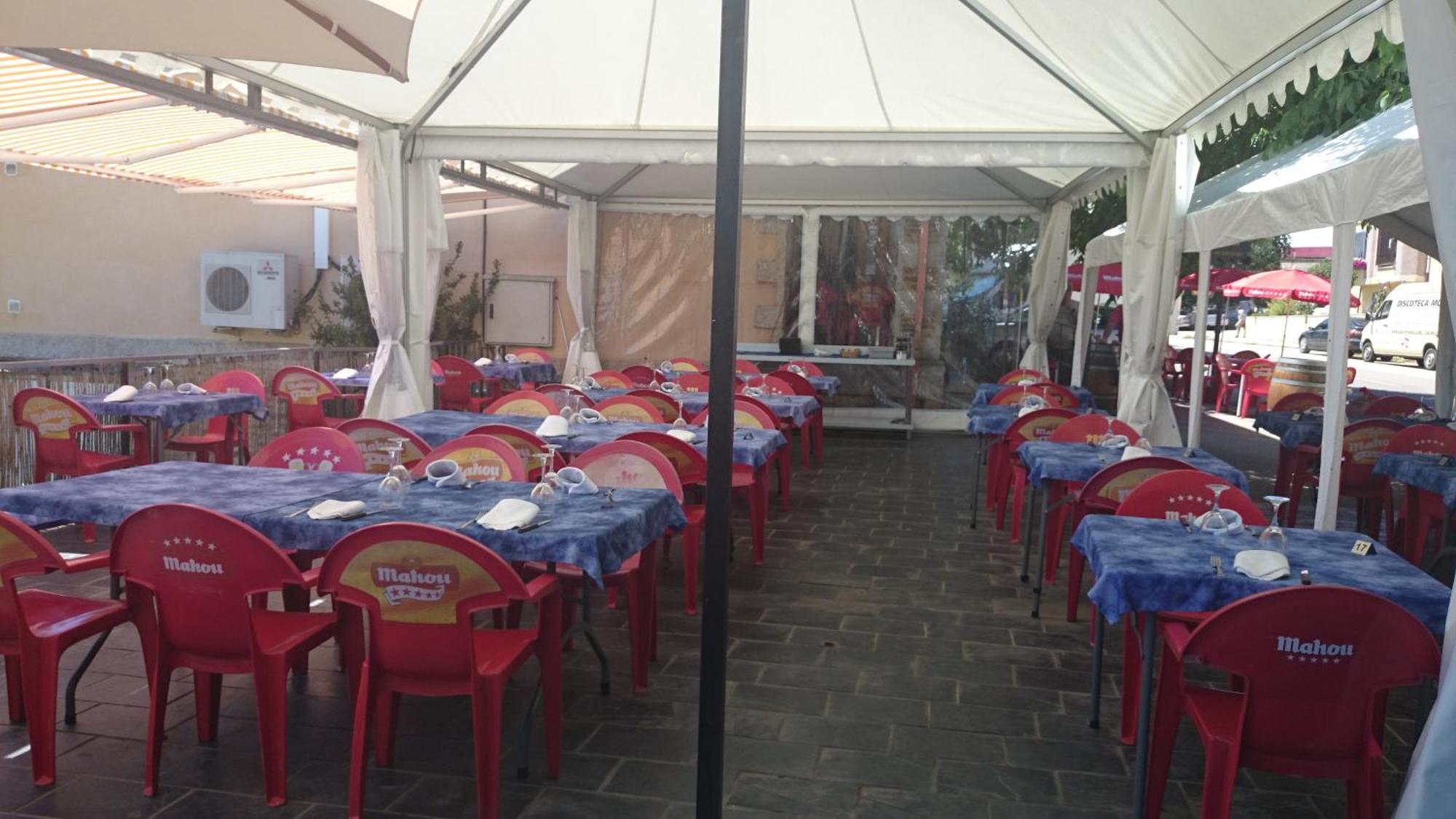 Tierra De Lobos Hotel Puebla de Sanabria Bagian luar foto