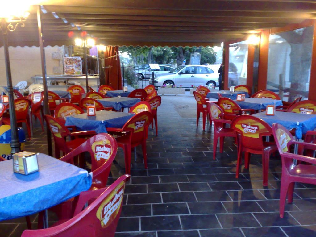 Tierra De Lobos Hotel Puebla de Sanabria Bagian luar foto